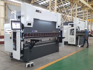 300tx 4000 3-oil-cylinders hydraulic press brake with cnc controller